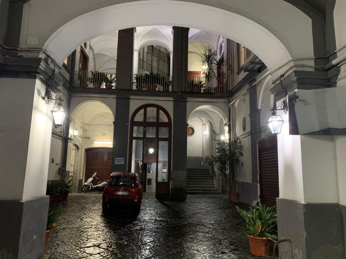 I Gironi Di Dante Appartement Napels Buitenkant foto