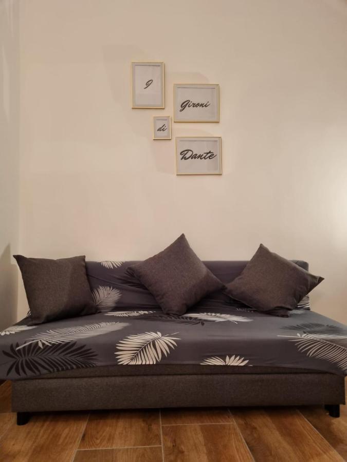 I Gironi Di Dante Appartement Napels Buitenkant foto