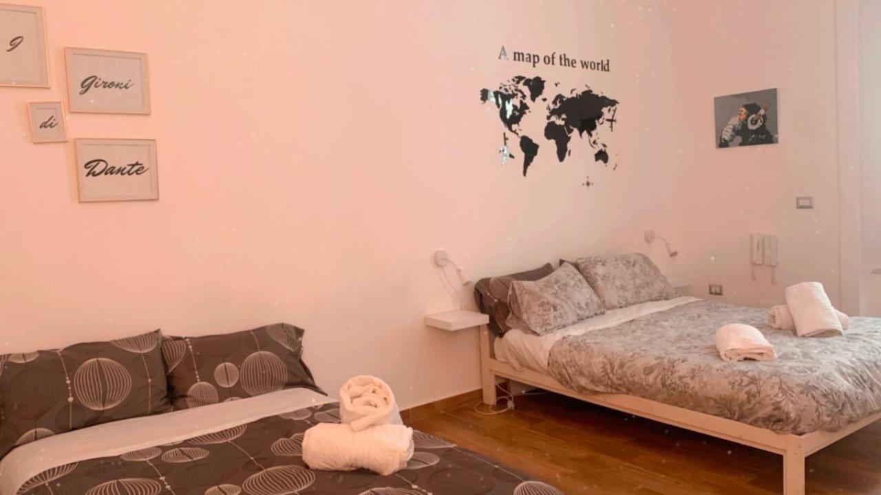 I Gironi Di Dante Appartement Napels Buitenkant foto