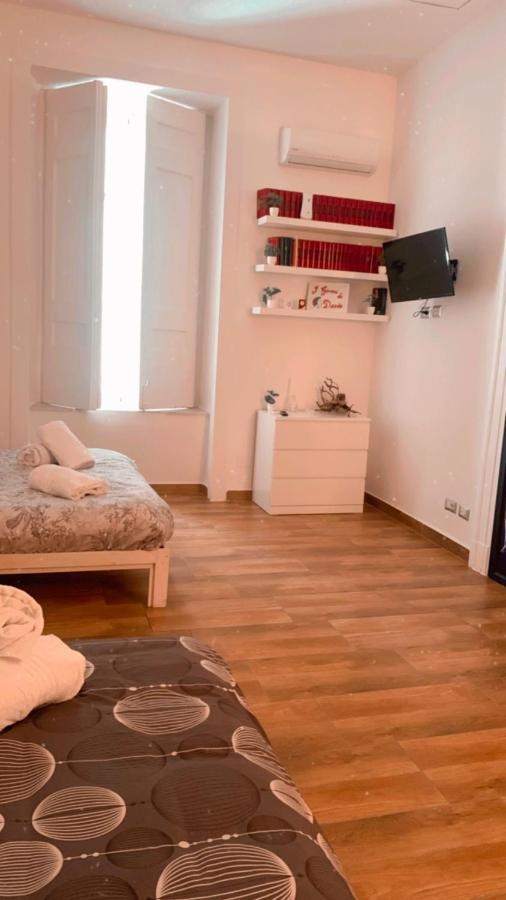 I Gironi Di Dante Appartement Napels Buitenkant foto
